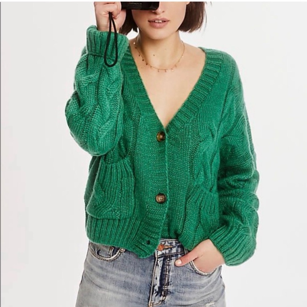 Callahan Green Cable Knit Women's Sweater